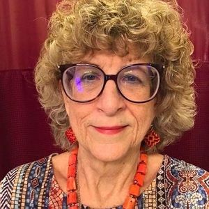 Meet your Posher, Karin michele